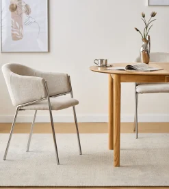 Carolina spisebordsstol i beige tekstil med chrome ben