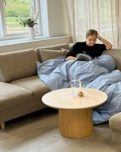 Enzo sofabord i stenbordplade i eg lamelfod Ø78