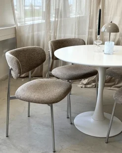 Lucinda spisebodsstol i chrome med sand tekstil