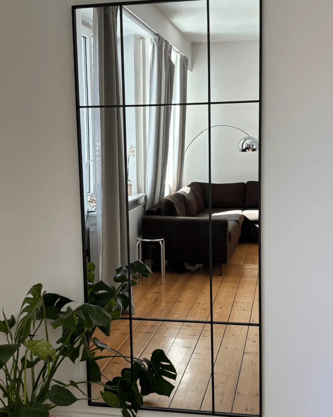 New Yorker spejl med sort ramme 180 x 80 cm