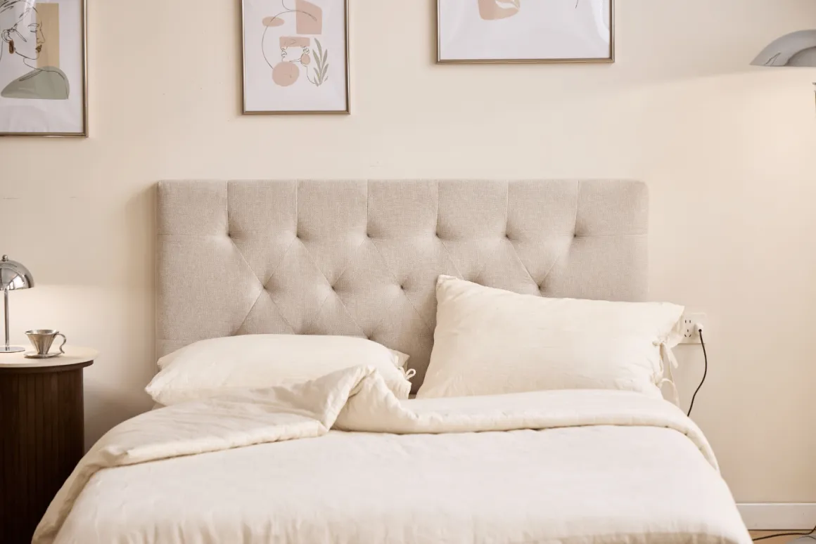 Nia sengegavl 140x63 cm i beige tekstil