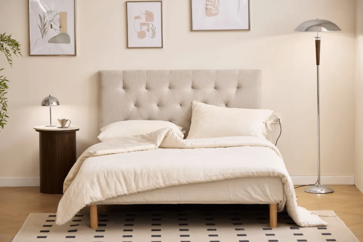 Nia sengegavl 140x63 cm i beige tekstil