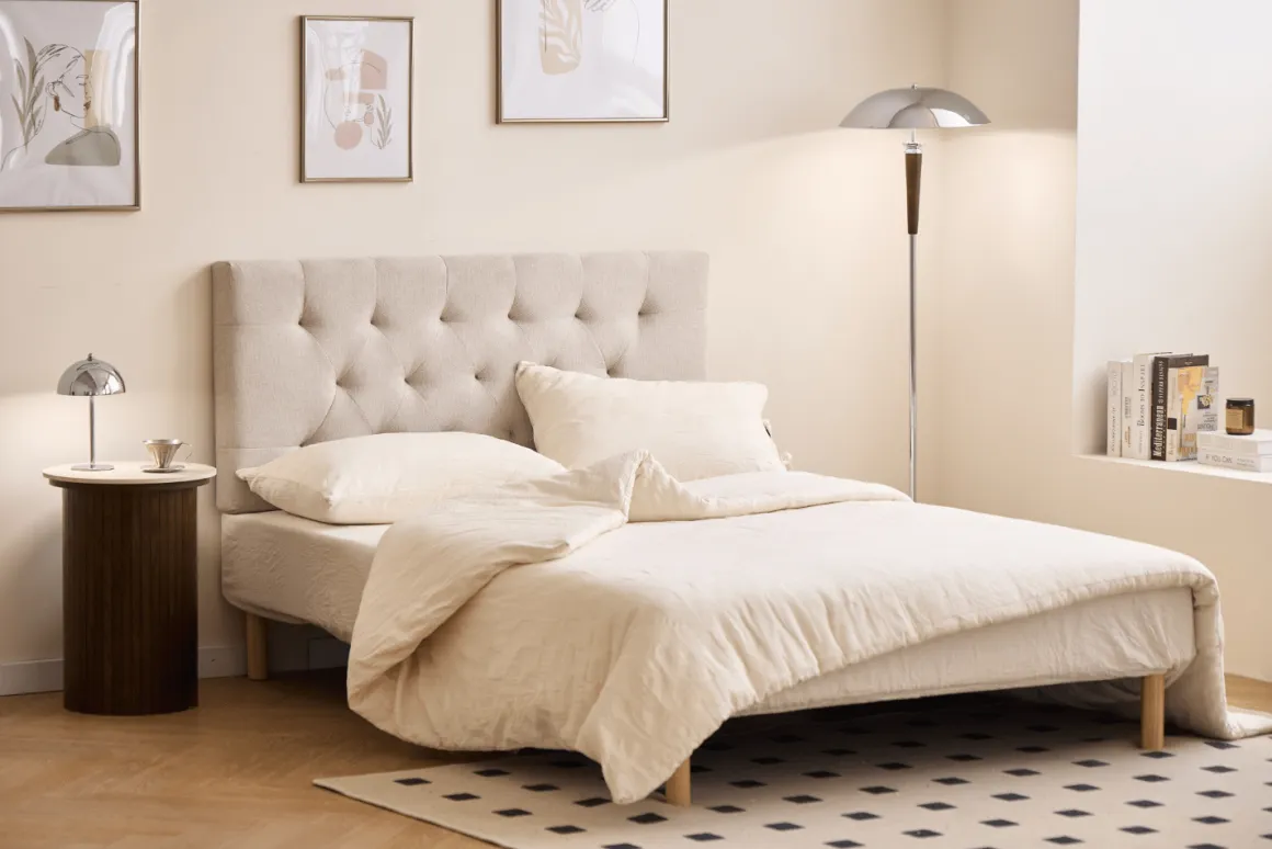 Nia sengegavl 140x63 cm i beige tekstil